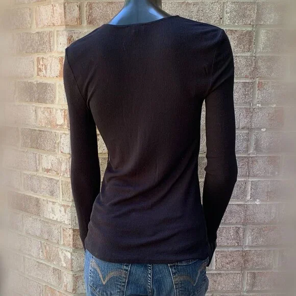 Express Ribbed Lace-Up V-Neck Long Sleeve Top - Picture 5 of 13